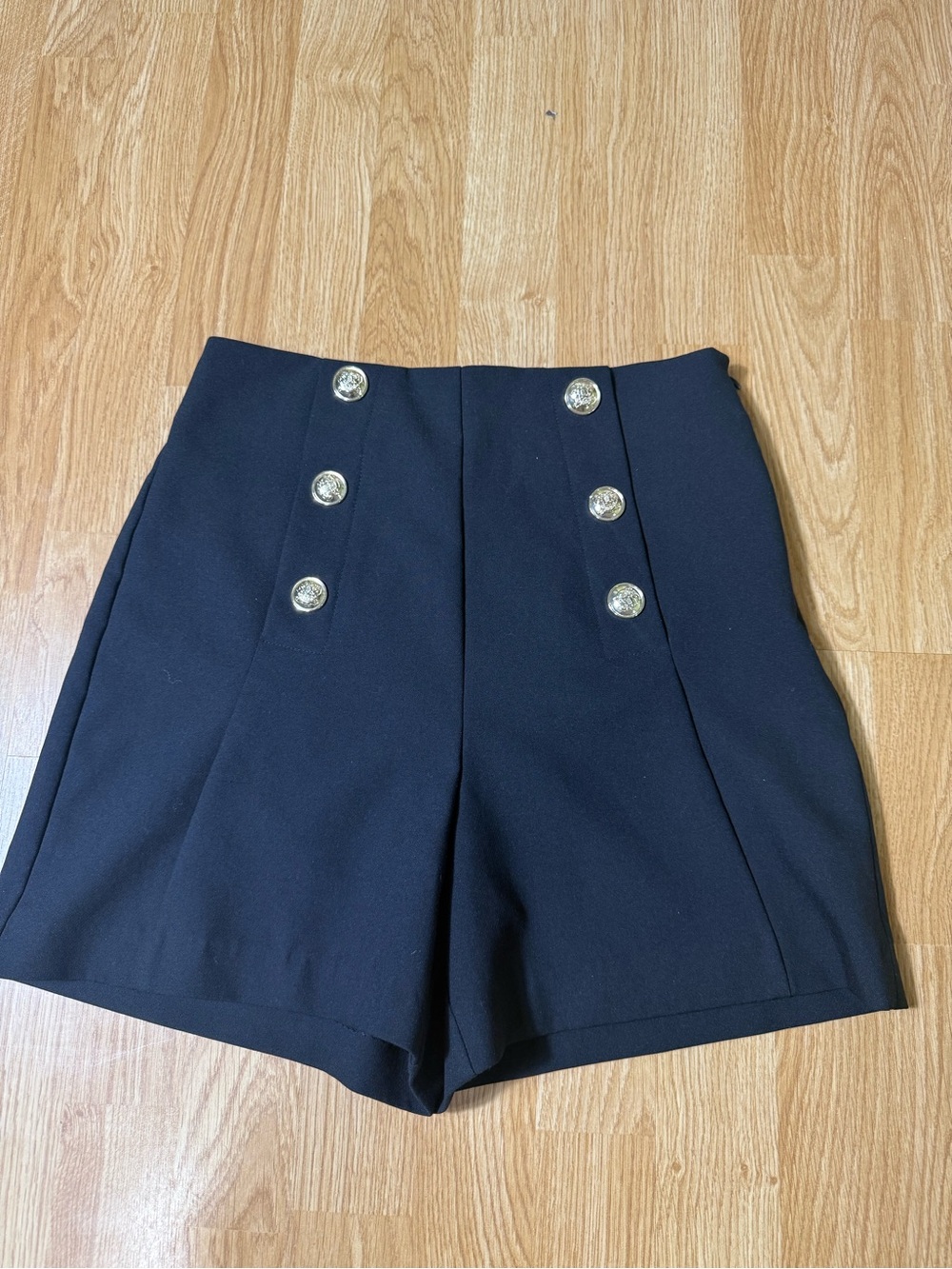 Zara Black High-Waist Button Front Women's Shorts - Size S ( NWT )